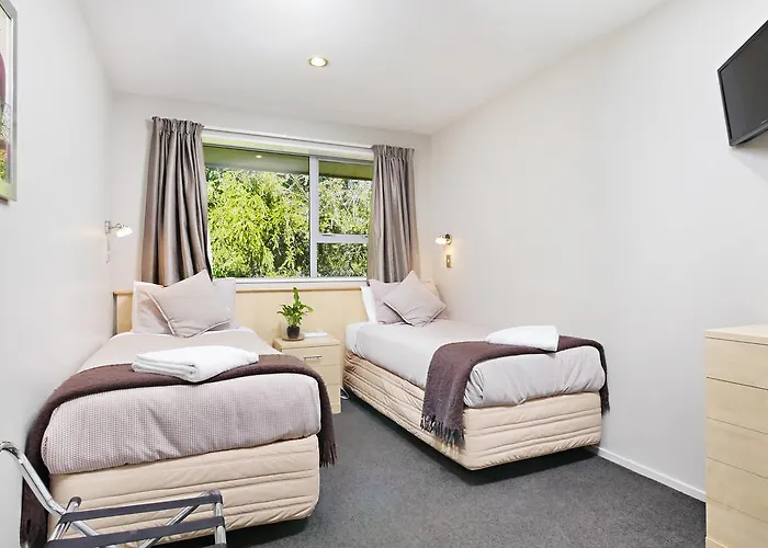 Arthur\'S Court Motor Lodge